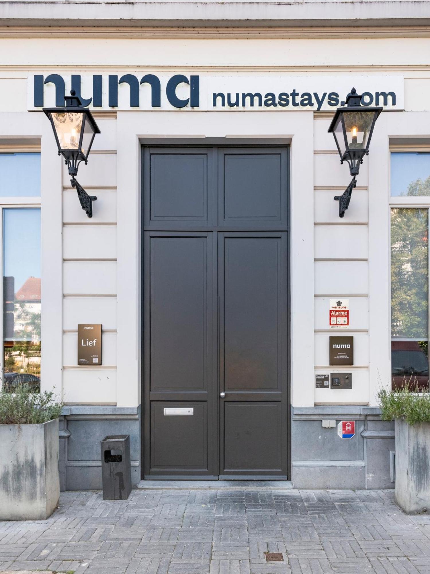Numa Brussels Lief Aparthotel Εξωτερικό φωτογραφία